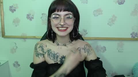 Snapshot of sumak_ chatting on 4, 4, 2026 Sumak online show from 4, 4, 2026