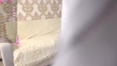 Snapshot of summer_hazee chatting on 4, 11, 2025 Leia online show from 4, 11, 2025