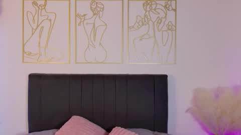 OnlyFans summer holiday online show from 31, 10, 2025