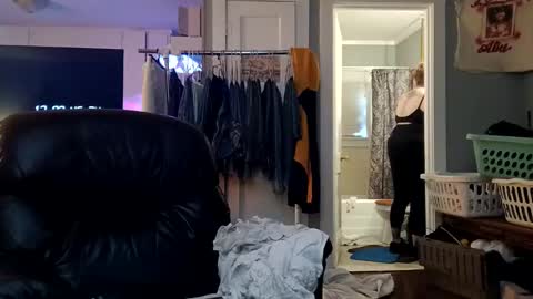 Snapshot of summerdivine69 chatting on 12, 9, 2025 Summer Divine online show from 12, 9, 2025