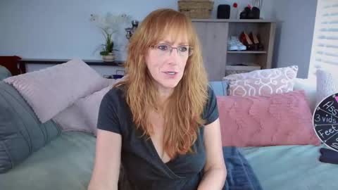 Snapshot of summerknightzzz chatting on 22, 1, 2025 SummerKnightzzz online show from 22, 1, 2025