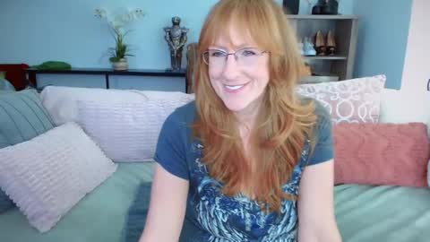 Snapshot of summerknightzzz chatting on 24, 2, 2025 SummerKnightzzz online show from 24, 2, 2025