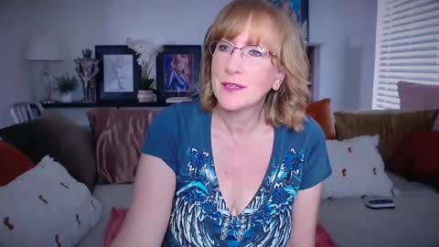 Snapshot of summerknightzzz chatting on 20, 11, 2025 SummerKnightzzz online show from 20, 11, 2025