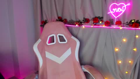 Elen online show from 13, 1, 2025