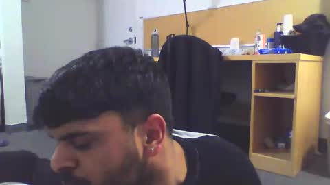 Snapshot of sundoog chatting on 3, 3, 2025 Sundoog online show from 3, 3, 2025