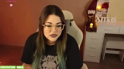 Tina. Im topless model  online show from 15, 12, 2025