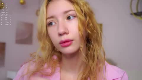 Lily online show from 15, 2, 2026