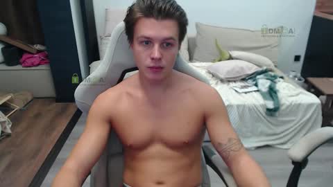 Snapshot of sunny1girl chatting on 27, 10, 2025 Alice and Sergey online show from 27, 10, 2025