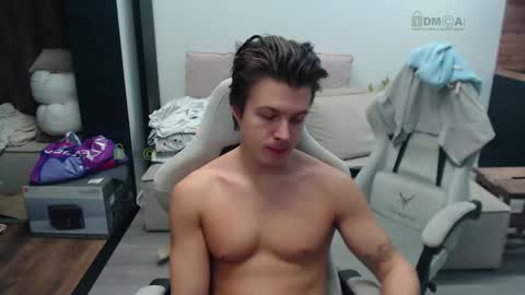 Snapshot of sunny1girl chatting on 13, 11, 2025 Alice and Sergey online show from 13, 11, 2025