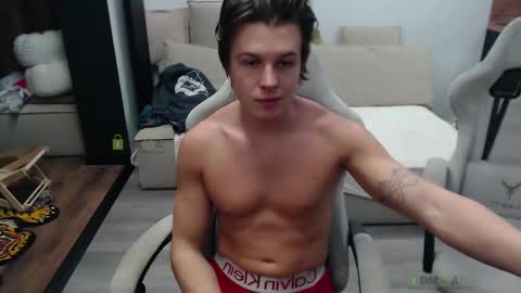 Snapshot of sunny1girl chatting on 15, 12, 2025 Alice and Sergey online show from 15, 12, 2025