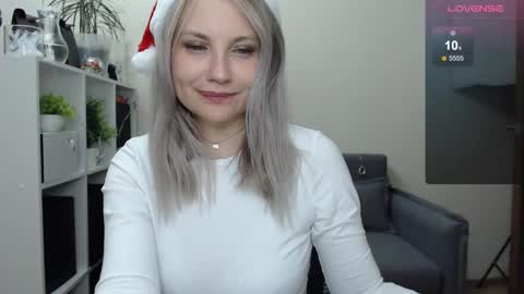 Naomi online show from 25, 12, 2024