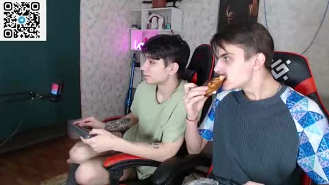 Snapshot of sunny_dan chatting on 28, 2, 2025 Dan online show from 28, 2, 2025