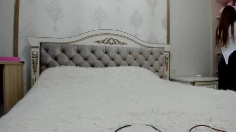 Vanessa online show from 5, 4, 2026