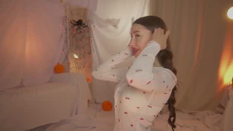 Snapshot of sunny_maria chatting on 9, 11, 2025 Maria online show from 9, 11, 2025