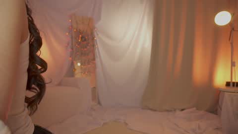 Snapshot of sunny_maria chatting on 21, 12, 2025 Maria online show from 21, 12, 2025