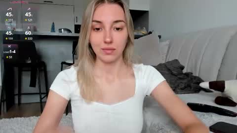 Snapshot of sunny_rina chatting on 9, 7, 2026 Rina online show from 9, 7, 2026