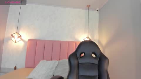  S U N N Y online show from 27, 10, 2025