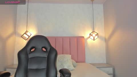  S U N N Y online show from 2, 2, 2026