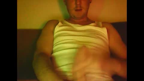 Snapshot of sunnygun0 chatting on 8, 2, 2025 sunnygun0 online show from 8, 2, 2025