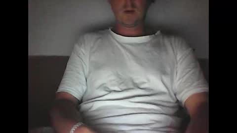 Snapshot of sunnygun0 chatting on 22, 9, 2025 sunnygun0 online show from 22, 9, 2025