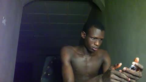 Snapshot of sunnyjohn447 chatting on 7, 10, 2025 Sunnyblack2 online show from 7, 10, 2025