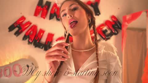 Snapshot of sunrisealice chatting on 24, 12, 2024 Alice online show from 24, 12, 2024