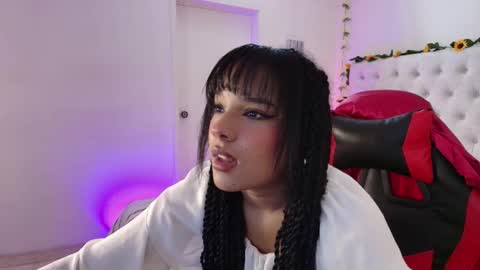 Snapshot of sunrisse_ chatting on 30, 9, 2025 online show from 30, 9, 2025