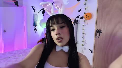 Snapshot of sunrisse_ chatting on 10, 10, 2025 online show from 10, 10, 2025