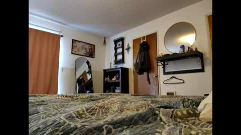 suns0ut_buns0ut online show from 6, 3, 2026