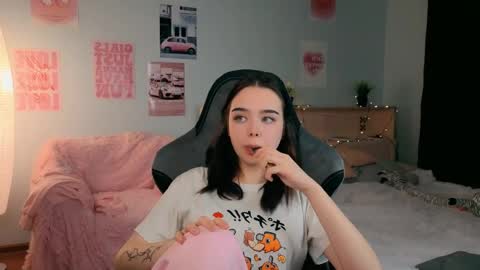 Luna online show from 30, 4, 2026