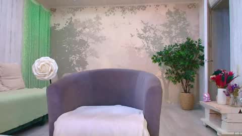 Snapshot of sunshine13_ chatting on 29, 4, 2026 Eva online show from 29, 4, 2026