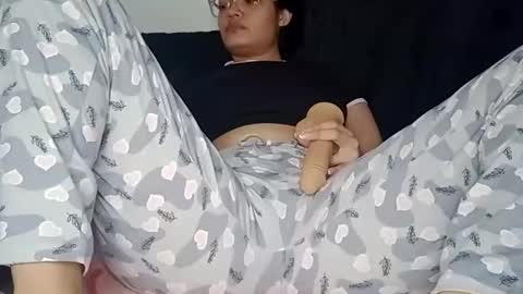 Annie online show from 3, 1, 2025