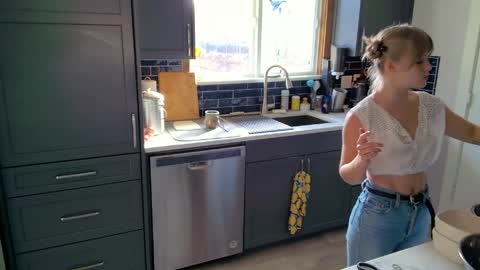 Sunray online show from 6, 3, 2026