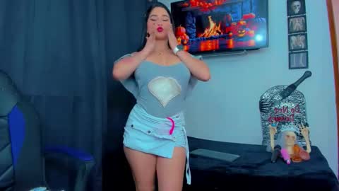 Andrea Rodriguez online show from 17, 10, 2025