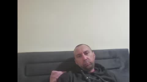 super42835015 online show from 15, 4, 2026