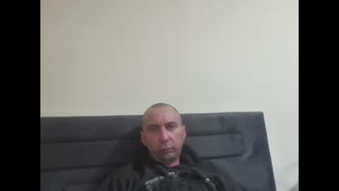 super42835015 online show from 18, 4, 2026