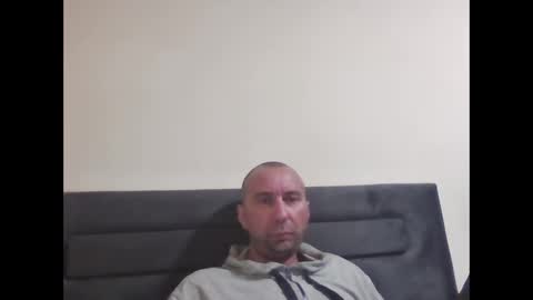 super42835015 online show from 20, 5, 2026
