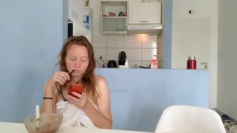 Snapshot of super_jony chatting on 14, 2, 2025 super jony and Marta GMT 1300-1800 every day online show from 14, 2, 2025