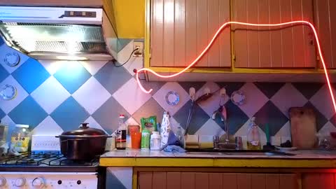 Snapshot of super_jony chatting on 8, 10, 2025 super jony and Marta GMT 1300-1800 every day online show from 8, 10, 2025