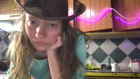 Snapshot of super_jony chatting on 11, 11, 2025 super jony and Marta GMT 1300-1800 every day online show from 11, 11, 2025