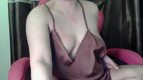 KIMZY online show from 4, 1, 2025