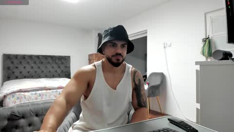 supermanboyxxl online show from 17, 11, 2025