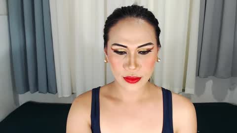 Snapshot of supernatalie_ chatting on 8, 2, 2025 Natalie Portman online show from 8, 2, 2025