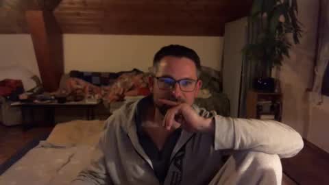 supersquirrel81 online show from 6, 1, 2026