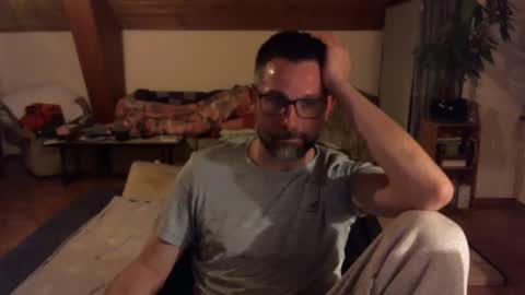 supersquirrel81 online show from 9, 1, 2026