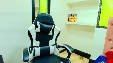 Snapshot of susan_moore29 chatting on 14, 11, 2025 susan online show from 14, 11, 2025