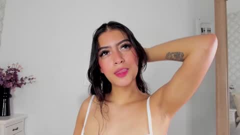 Snapshot of susana__sanchez chatting on 21, 2, 2025  SUSANA  online show from 21, 2, 2025