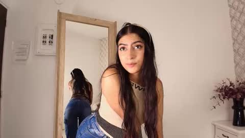 Snapshot of susana__sanchez chatting on 16, 9, 2025  SUSANA  online show from 16, 9, 2025