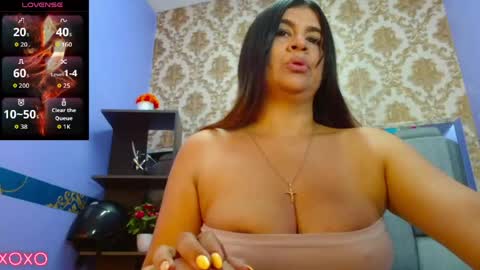 Snapshot of susana_hicks chatting on 1, 6, 2026 S U S A N A online show from 1, 6, 2026