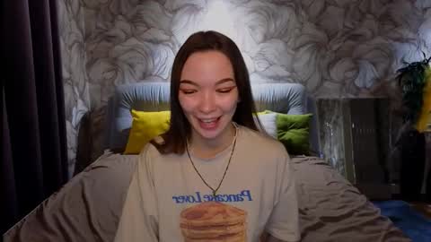 Snapshot of susannjohnson chatting on 28, 10, 2025 susannjohnson online show from 28, 10, 2025